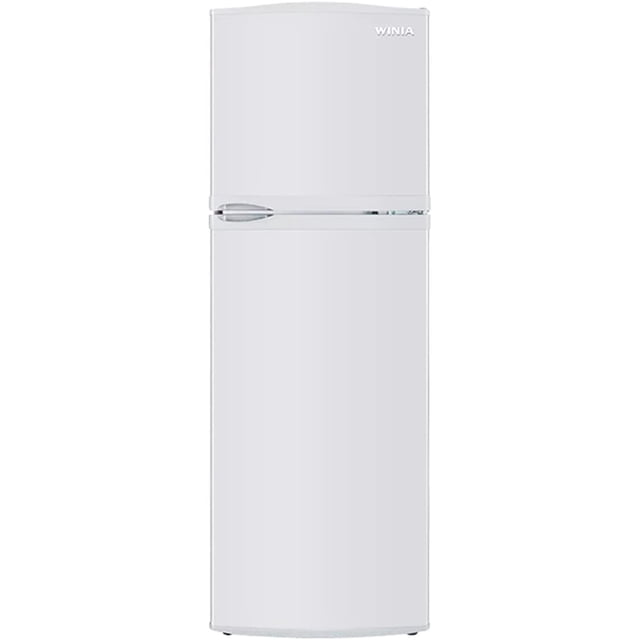 refrigerador daewoo 9p3 2 puertas blanco dfr-9010d-bx vista frontal de dos puertas en acabado blanco con congelador superior y refrigerador inferior, manijas horizontales cromadas y superficie lisa; incluye parrillas de cristal templado ajustables, cajón de legumbres y torre de enfriamiento Cooling Master según especificaciones; suele usarse en cocinas compactas.