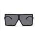 thumbnail image 2 of Gafas de sol oso de fresa para niños marcos cuadrados 6 a 10 años negro brillante, 2 of 3
