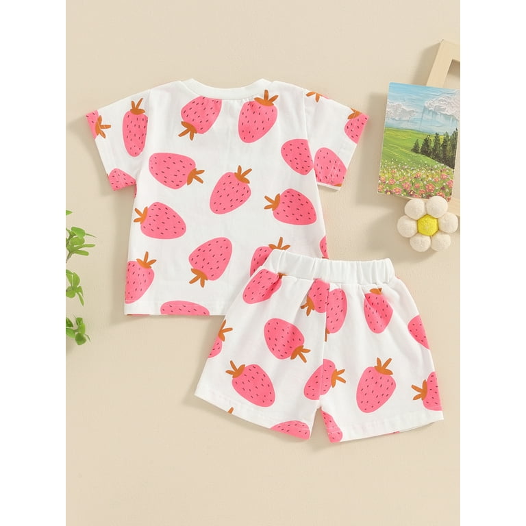 Cute Summer Strawberry Pattern T-Shirt Cute Summer Strawberry Pattern T-Shirt