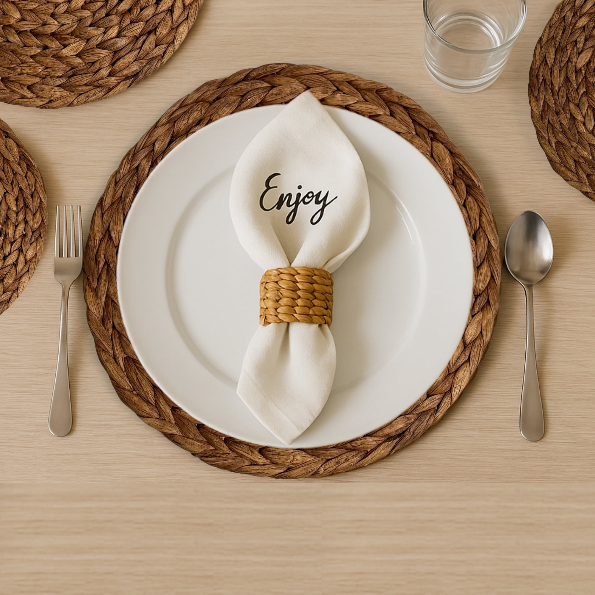 Set of 8 Round Woven Placemats (13.5", Brown Wash), Boho Wicker Placemats, Natural Water Hyacinth Placemats, Braided Straw Table Mats for Kitchen, Dining, Wall Decor