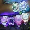 thumbnail image 2 of Reloj de cuarzo de gelatina para parejas, luminoso, personalizado, con diamantes de imitación, estilo coreano, Ginebra, para hombres y mujeres, estudiantes, 2 of 6