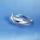 thumbnail image 3 of 1 unidad. Anillo de latón estilo sencillo y moderno con forma de delfín, abierto, de platino, talla 6 (16 mm)., 3 of 4