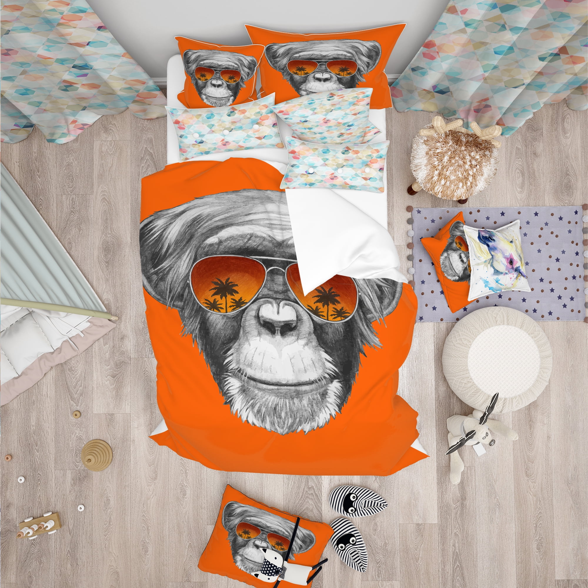 Designart 'Monkey with Mirror Sunglasses' Tropical Duvet Cover Set