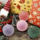 thumbnail image 3 of Farfi bola de Navidad ligera redonda de 8 cm con bolas de espuma de color brillante lanyard colgante de decoración navideña para fiestas, 3 of 5