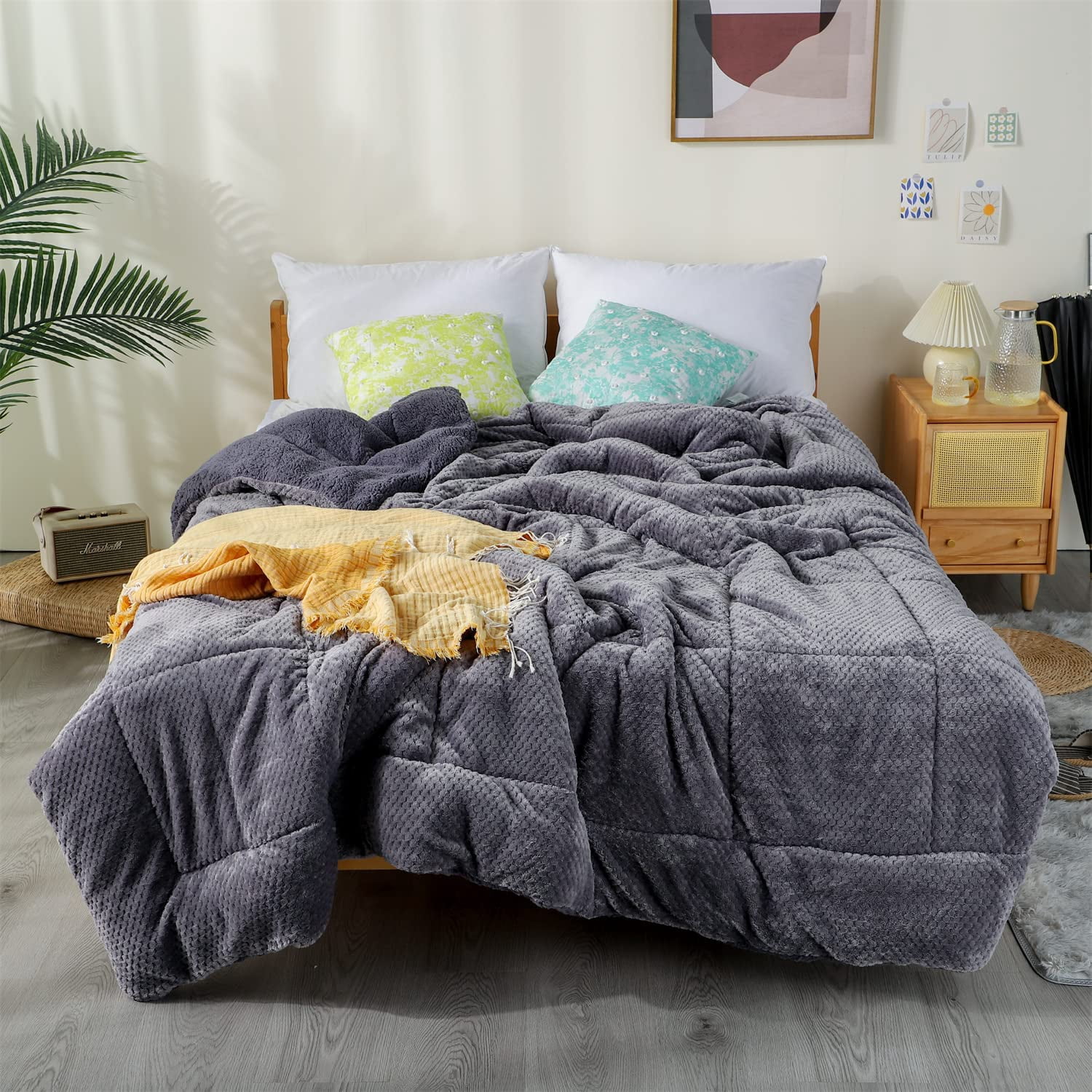 DOMDEC Luxury Flannel Fleece Comforter with Plush Sherpa Back - Faux Fur Blanket, Winter Warmth, Grey Queen Size 90x90 Inches