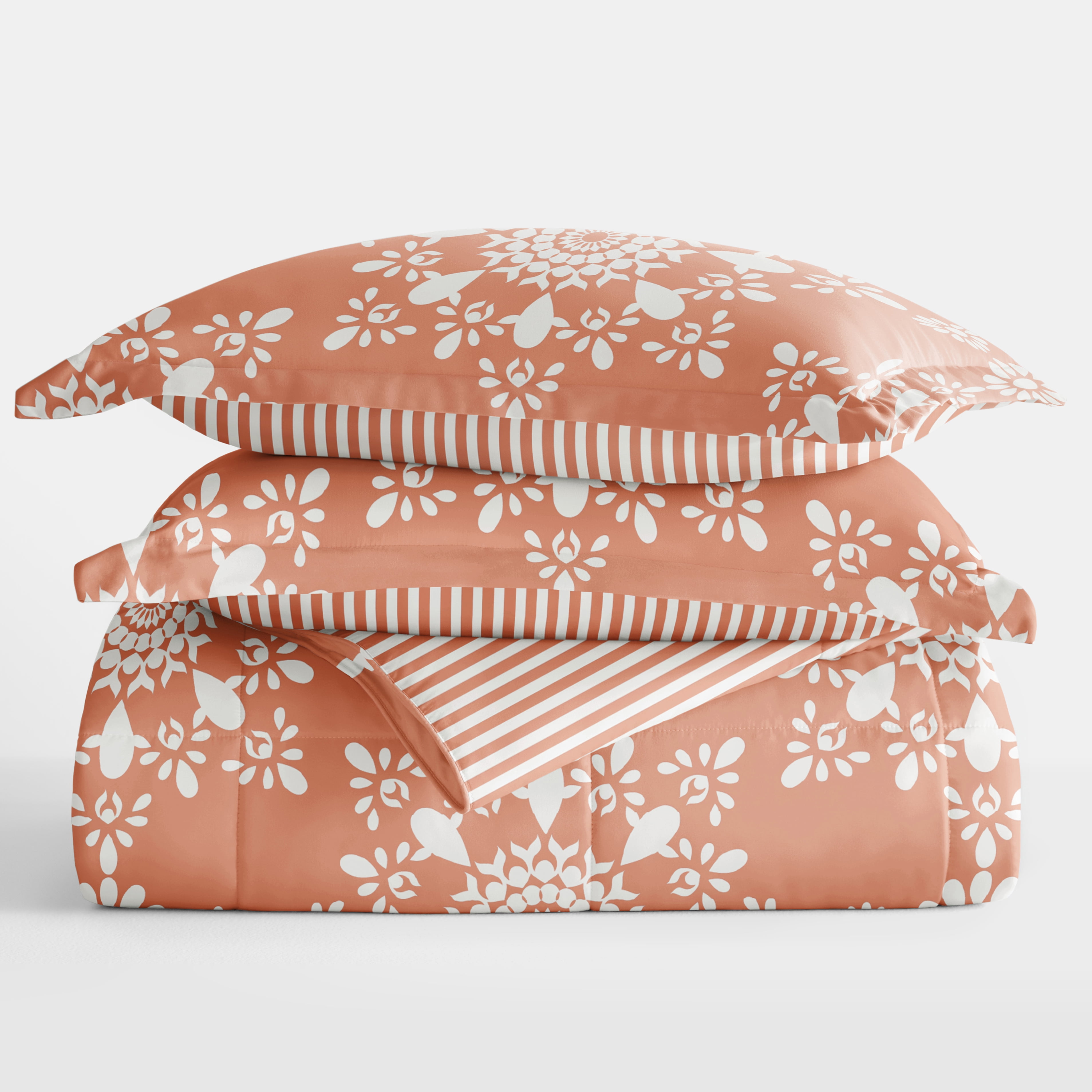 All Season Ultra Soft Comforter Set Lightweight Bedding in Daisy Floral for Full/Queen Size by Comfort Canopy