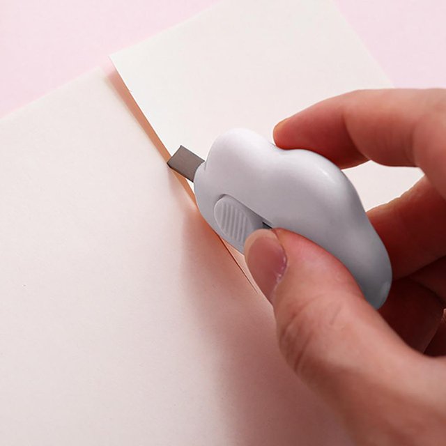 Feltree Mini Portable Box Cutter, Retractable Utility Knife, DIY Small Retractable Paper Knife, School Stationery Cute Paper Cutter for Packages, Letters and Cardb