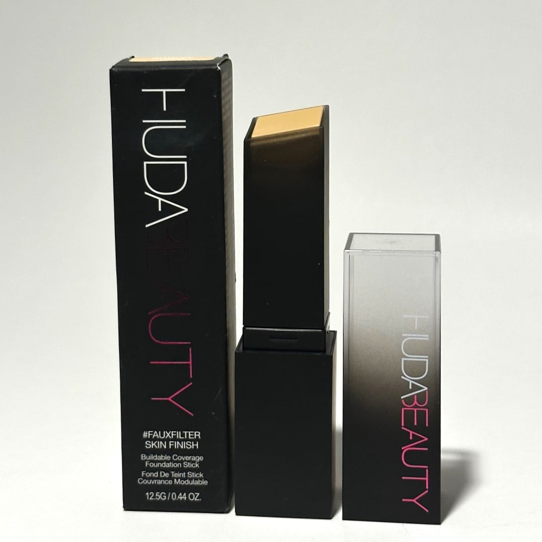 Huda Beauty Fauxfilter Skin Finish Buildable Coverage