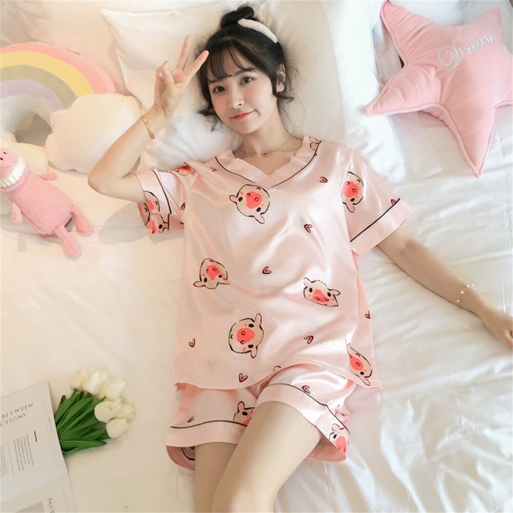Women s Summer Short sleeved Ice Silk Pajamas Women Loose and Comfortable Homewear Pyjama Femme Satin Silk Pajama Shorts