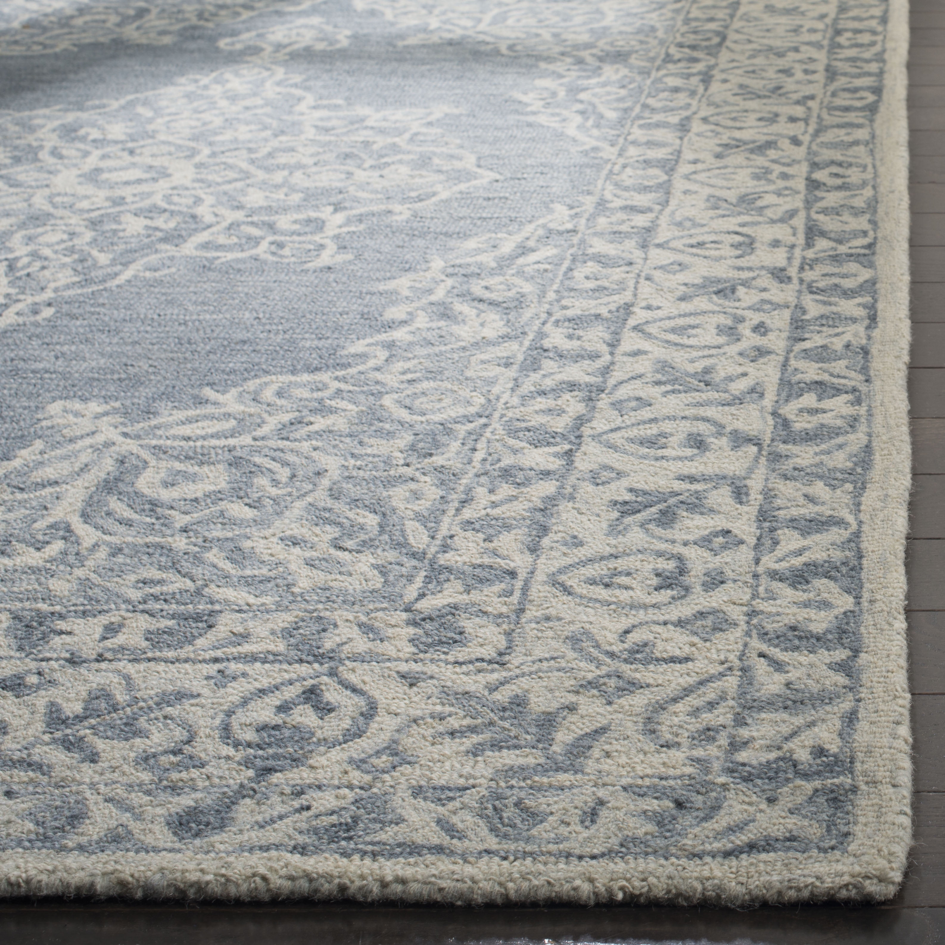 SAFAVIEH Micro-Loop Marina Floral Bordered Wool Runner Rug, Blue/Light Blue, 2'3" x 7'
