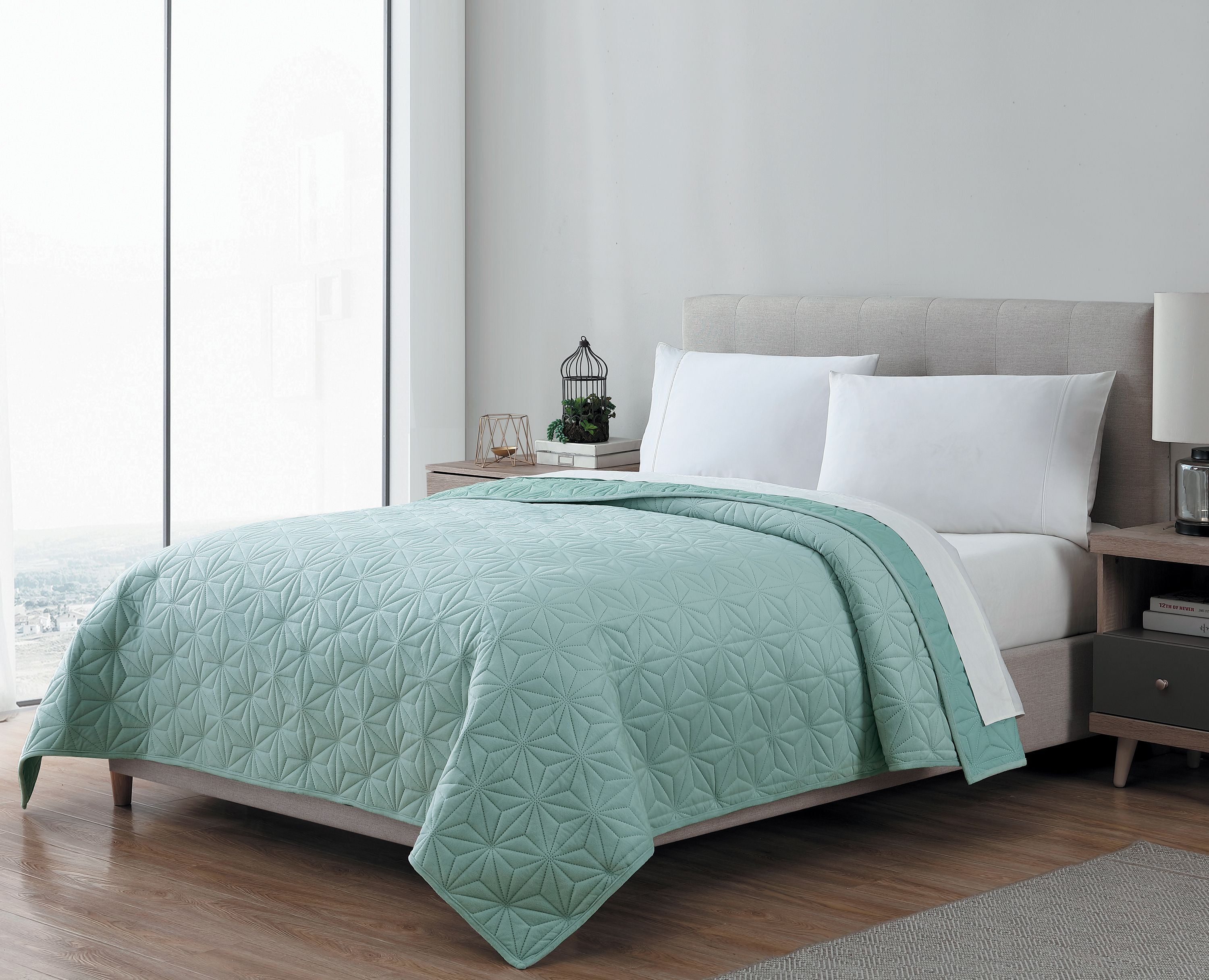 Mainstays Solid Pinsonic Quilt