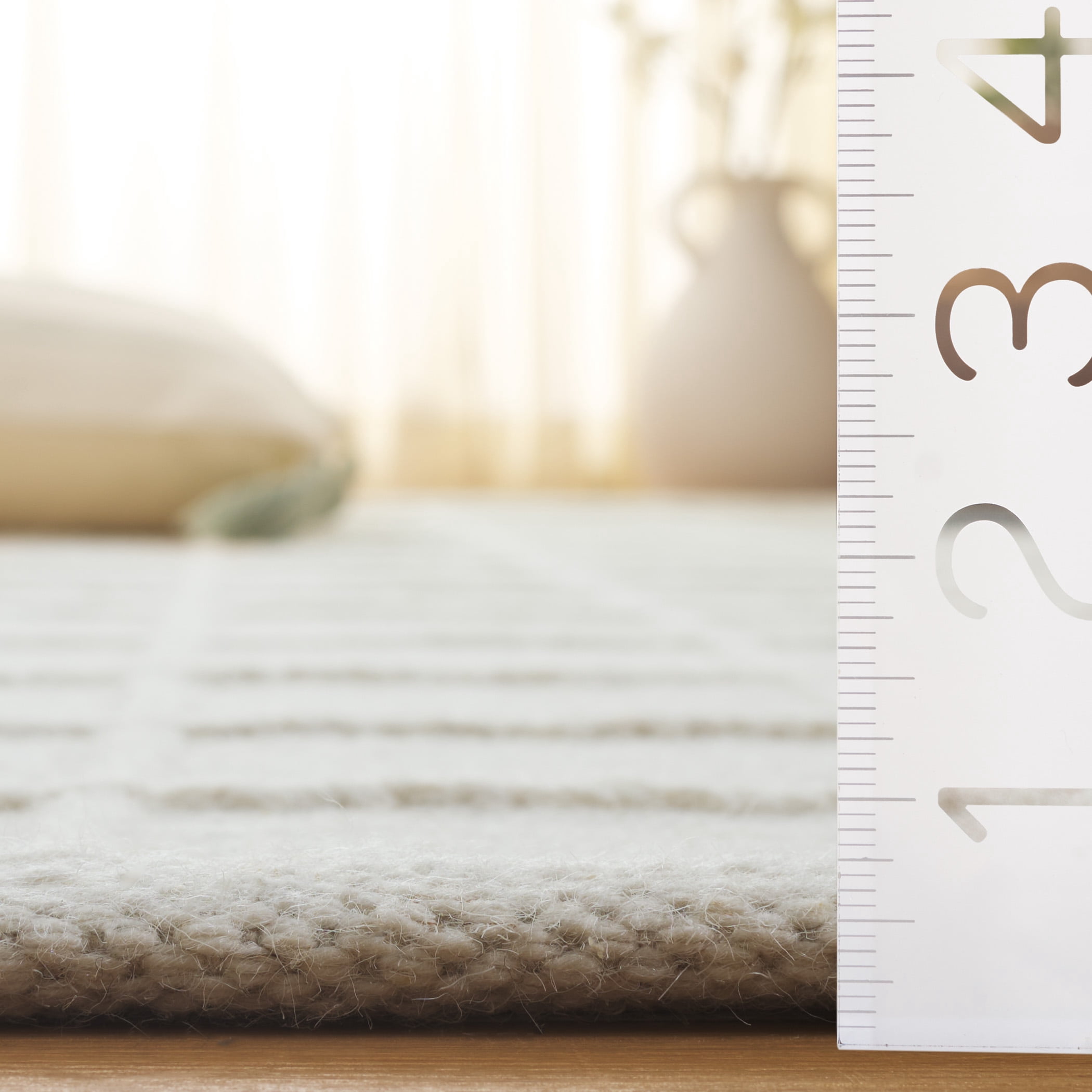 SAFAVIEH Natura Chodak Geometric Area Rug, Ivory, 6' x 9'