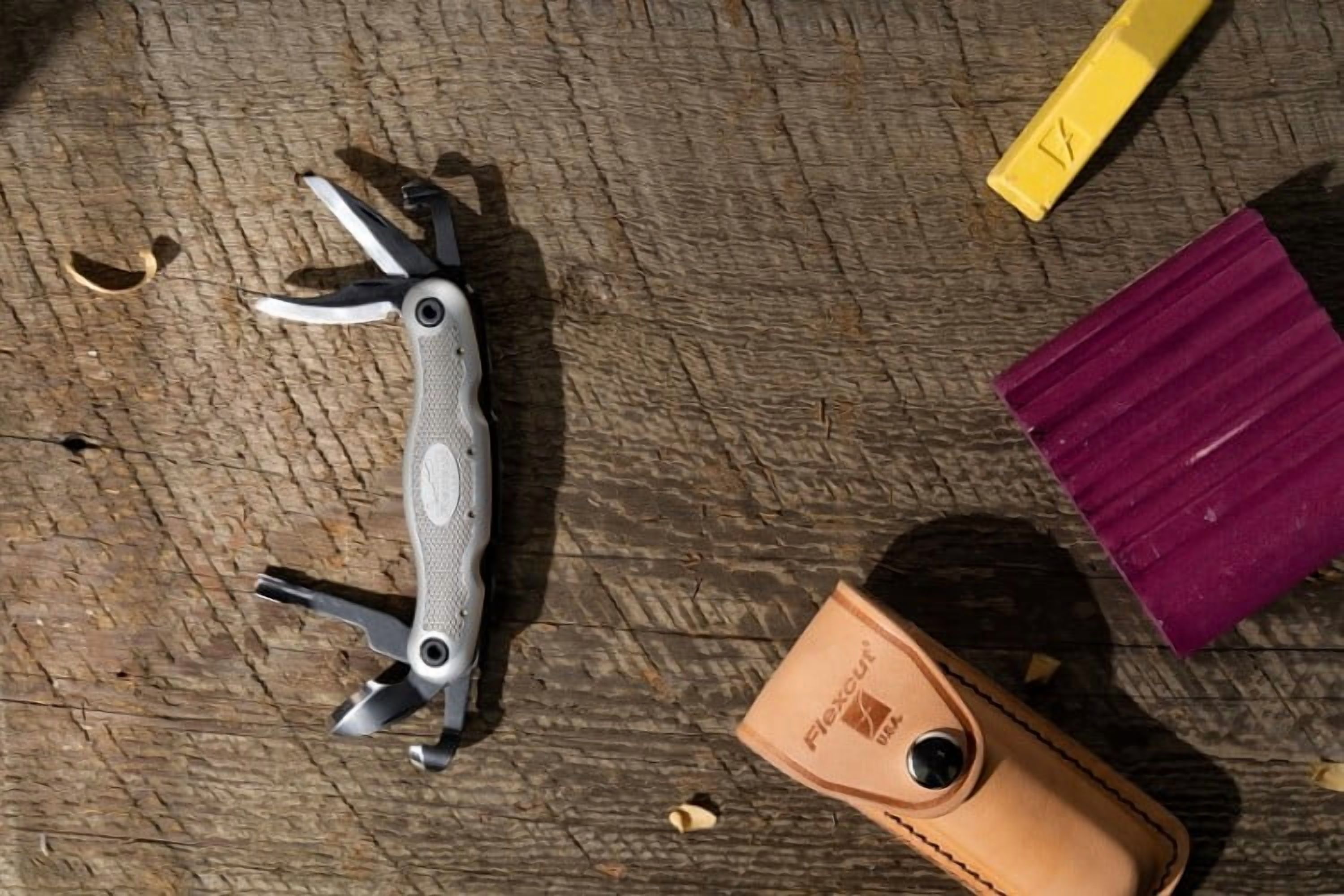 Flexcut - JKNL291 - Left-handed Carvin Jack 2.0 - Wood Carving Tool Multitool -
