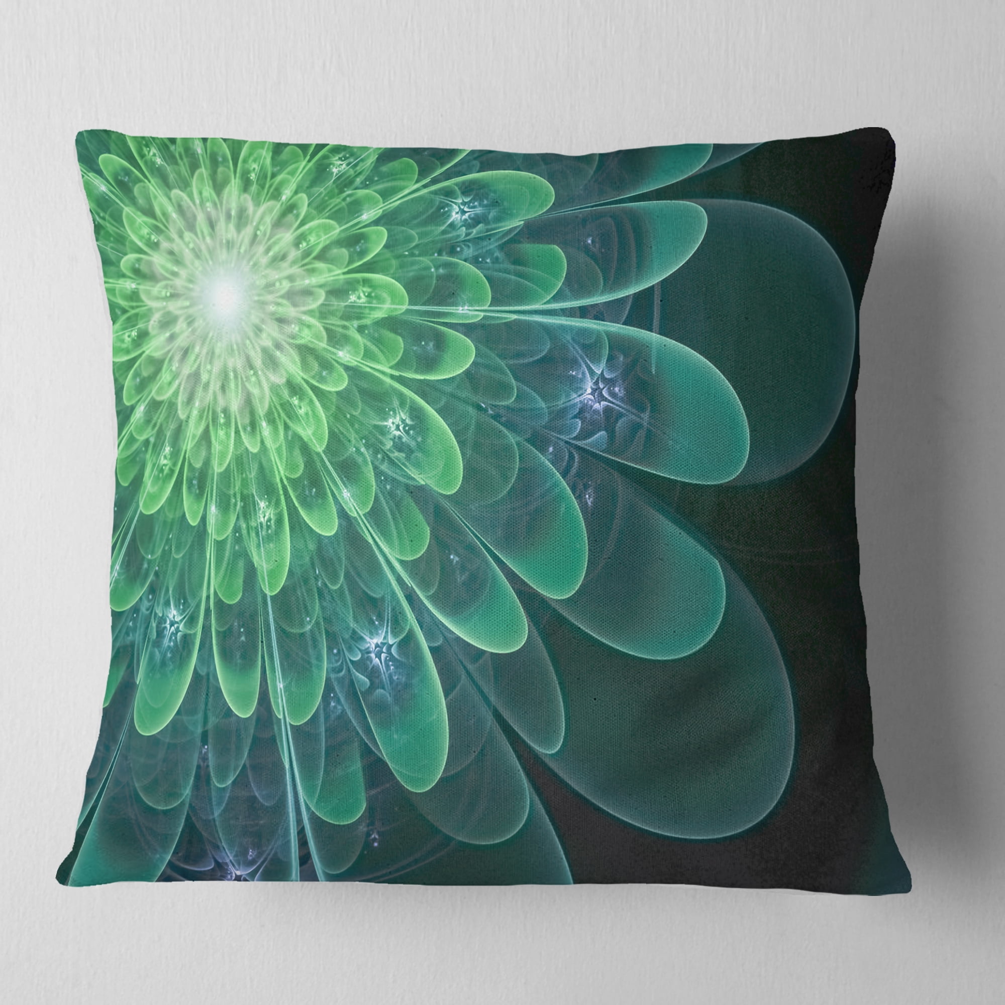 Designart 16" x 16" Green Polyester Throw Pillow