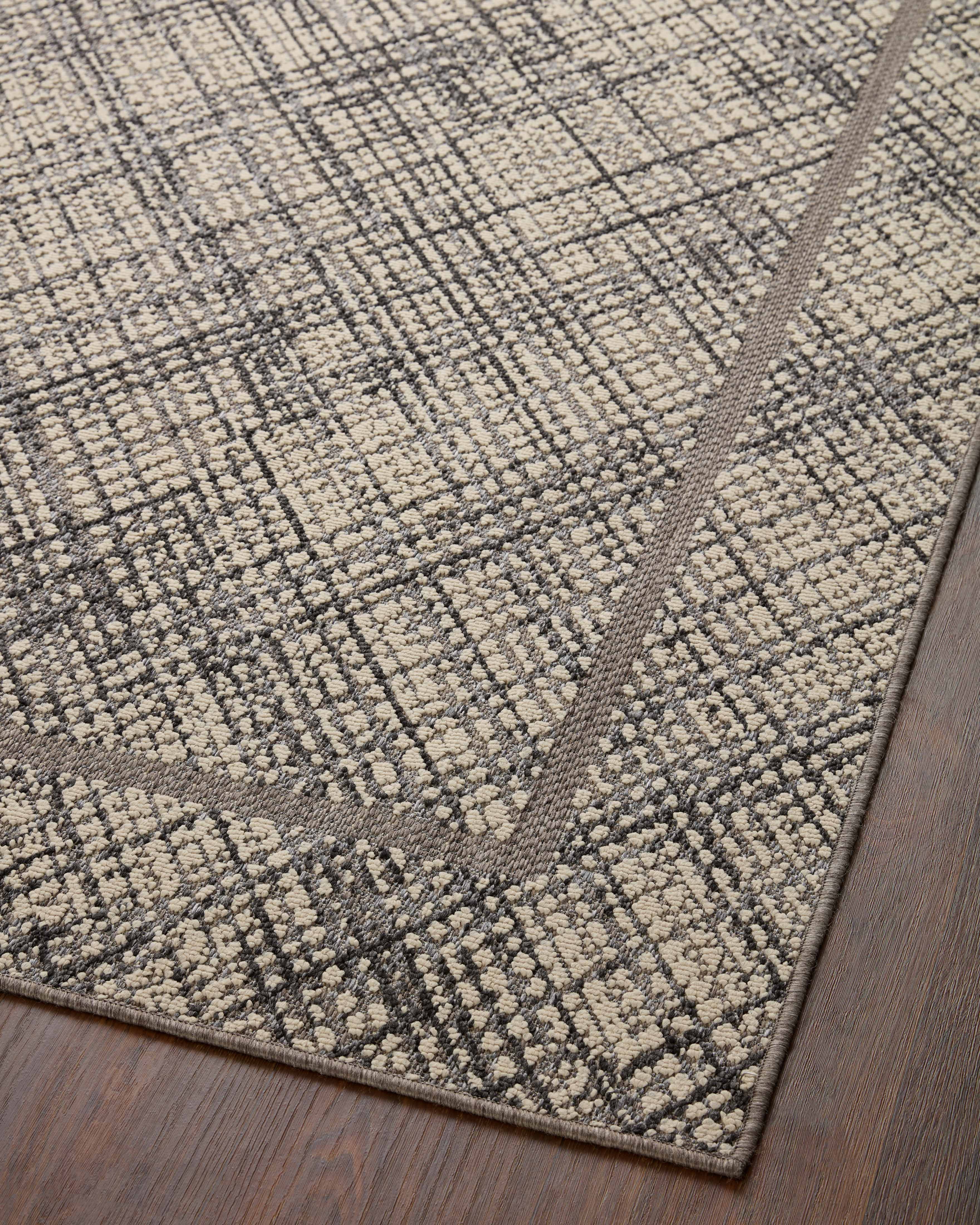 Indoor Outdoor Loloi Rainier Ivory / Charcoal 5'-3" x 7'-7" Area Rug