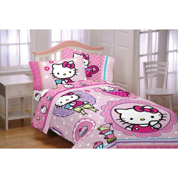 Hello Kitty Reversible Twin Bed in a Bag Bedding Set