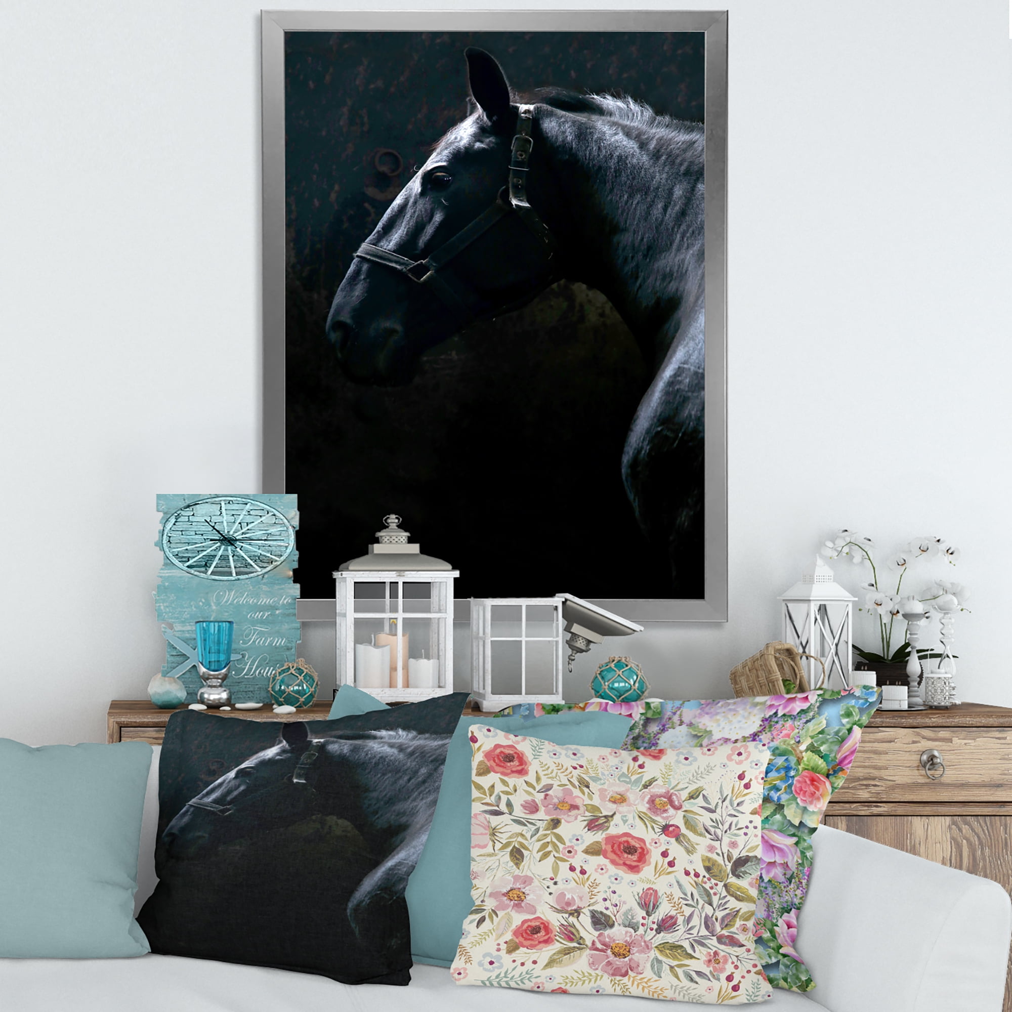 Designart 'Close Up Of Thoroughbred Nonius Stallion Horse II' Farmhouse Framed Art Print
