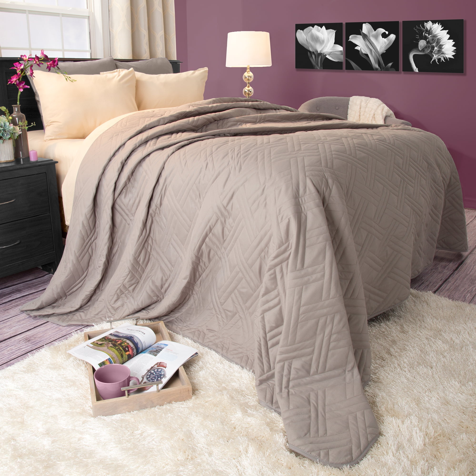 Somerset Home Solid Color Bed Quilt, Twin, Grey