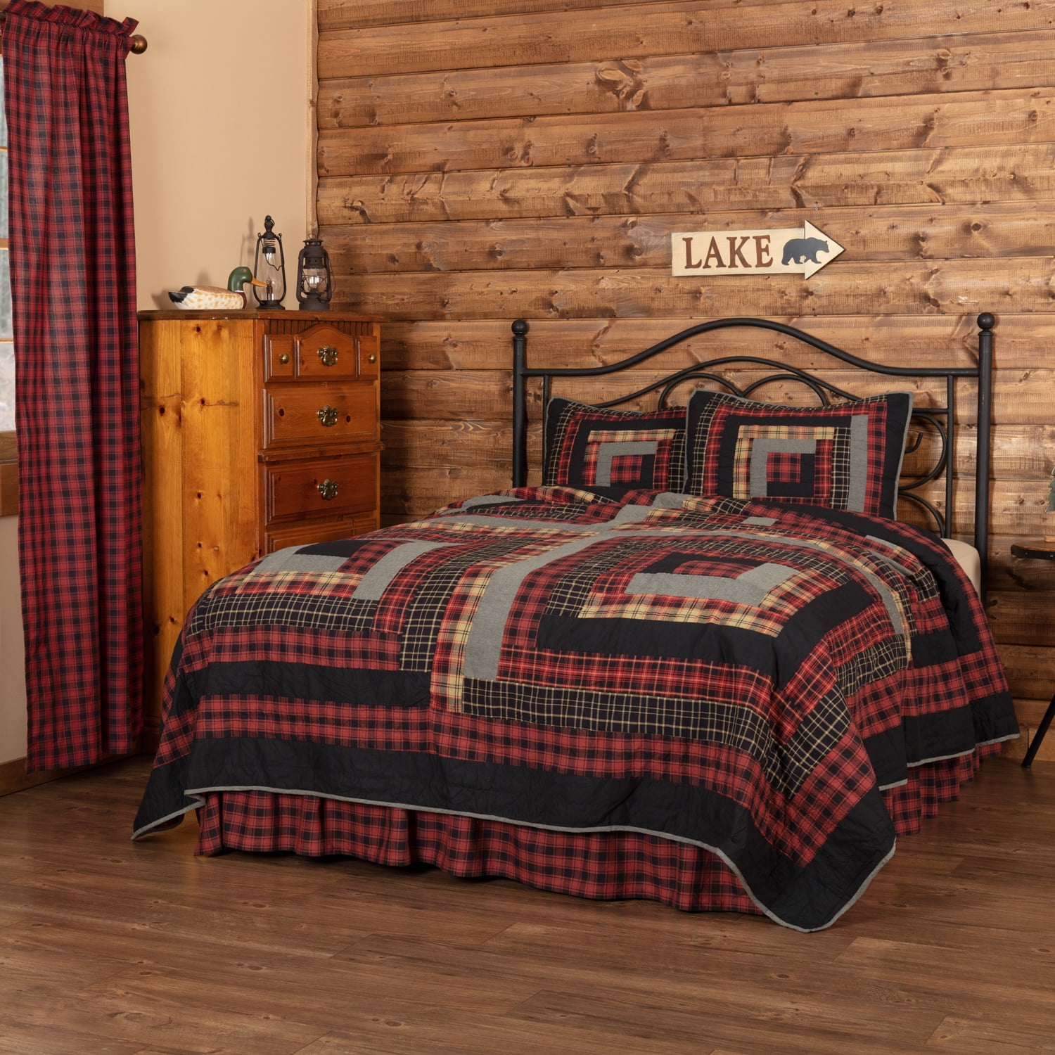 VHC Brands Rustic Bedding Cumberland Cotton Pre-Washed Patchwork Chambray Sham California King Quilt Set Chili Pepper Red 51713