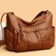 thumbnail image 2 of Bolso cruzado de cuero suave para mujer, bandolera de diseñador, de lujo, 2021 Fivean unisex, 2 of 2