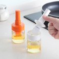 thumbnail image 2 of Botella de aceite y pincel blanco, 2 of 4