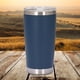 thumbnail image 4 of Vaso aislado al vacío de acero inoxidable, taza de viaje, taza de café con agua, pared doble con tapa de 20 oz para bebidas de al aire libre en Azul marino Sunnimix Vaso aislado al vacío, 4 of 8