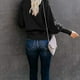thumbnail image 5 of Suéter de cuello medio con mangas abullonadas y tejido de color sólido de manga larga informal de invierno para mujer, 5 of 5