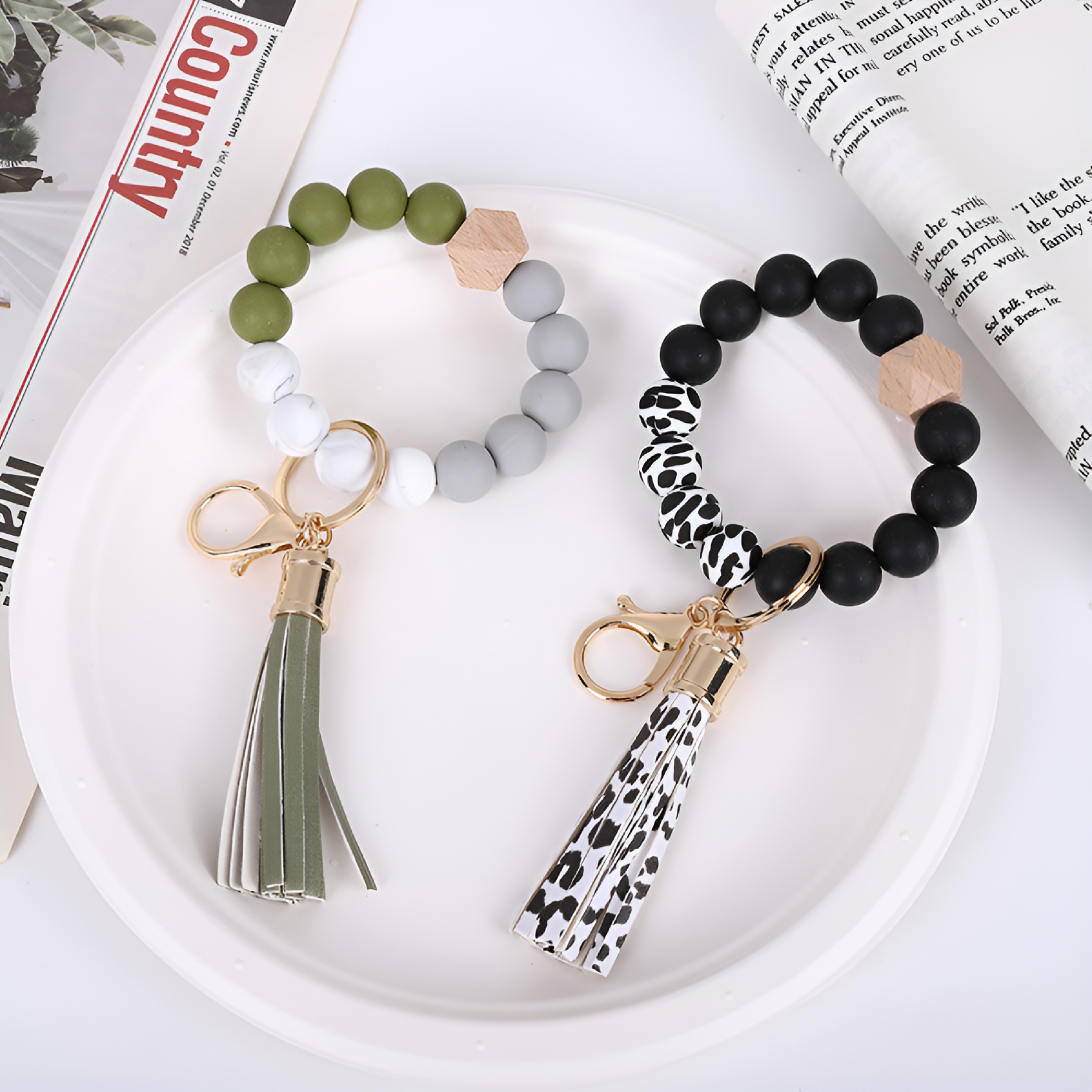 DESIGNICE Fashion Creative Keychain Bracelet Wristlet Key Ring Beaded Bangle Key Chains for Women Key Wristlet for Women