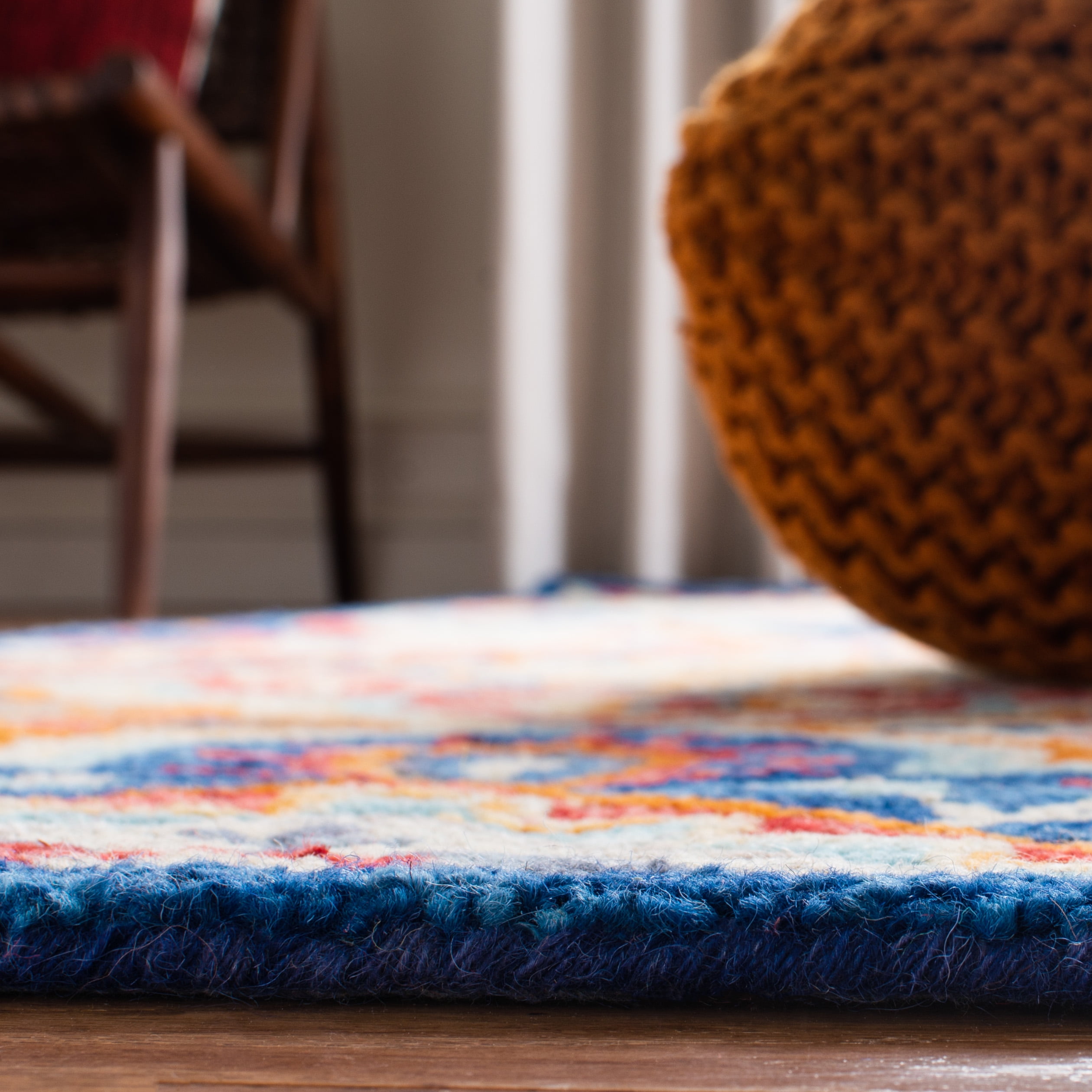 SAFAVIEH Aspen Emory Tribal Area Rug, Blue/Rust, 6' x 9'