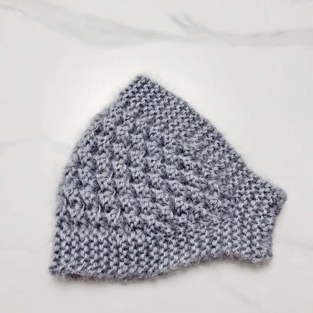 LinYooLi Bonnet d'Hiver Épais de Haute Qualité Creux Queue de Cheval pour Femmes 2022 Automne Chaud Bonnets Tricotés pour Femmes Cache-Oreilles