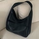 thumbnail image 3 of Bolso para mujer bolso para axila bolso informal suave para axila bolso de gran capacidad para otoño e invierno, 3 of 8