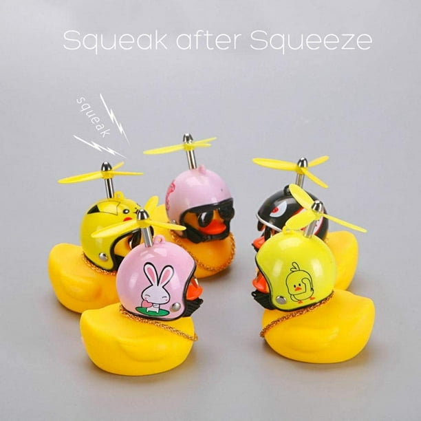 Gummiente, niedliche, gelbe windbrechende Ente mit Propeller-Helm, Auto- Ornamente, Auto-Armaturenbrett-Dekorationen für Erwachsene, Kinder (Huhn),  Produktname: 
