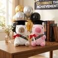 thumbnail image 3 of Peluche de Graduación de 27 cm con Gorro y Diploma, Muñeco Suave para Regalo, Decoración de Fiesta de Graduación, Recuerdo para Escritorio y Habitación, 3 of 9