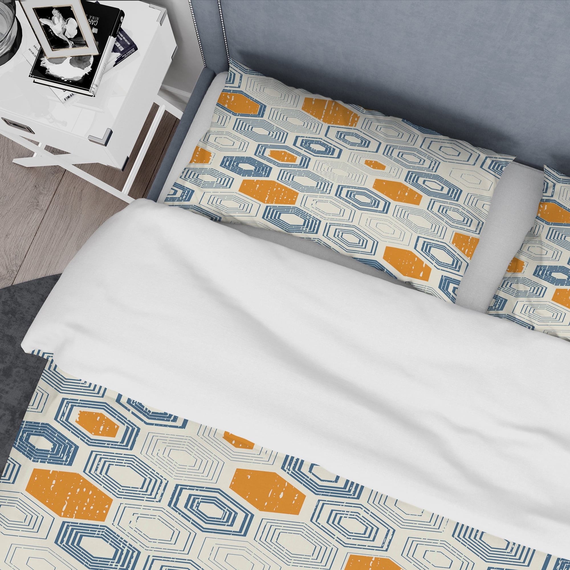 Designart 'Retro Hexagon Pattern IX' Mid-Century Modern Duvet Cover Set