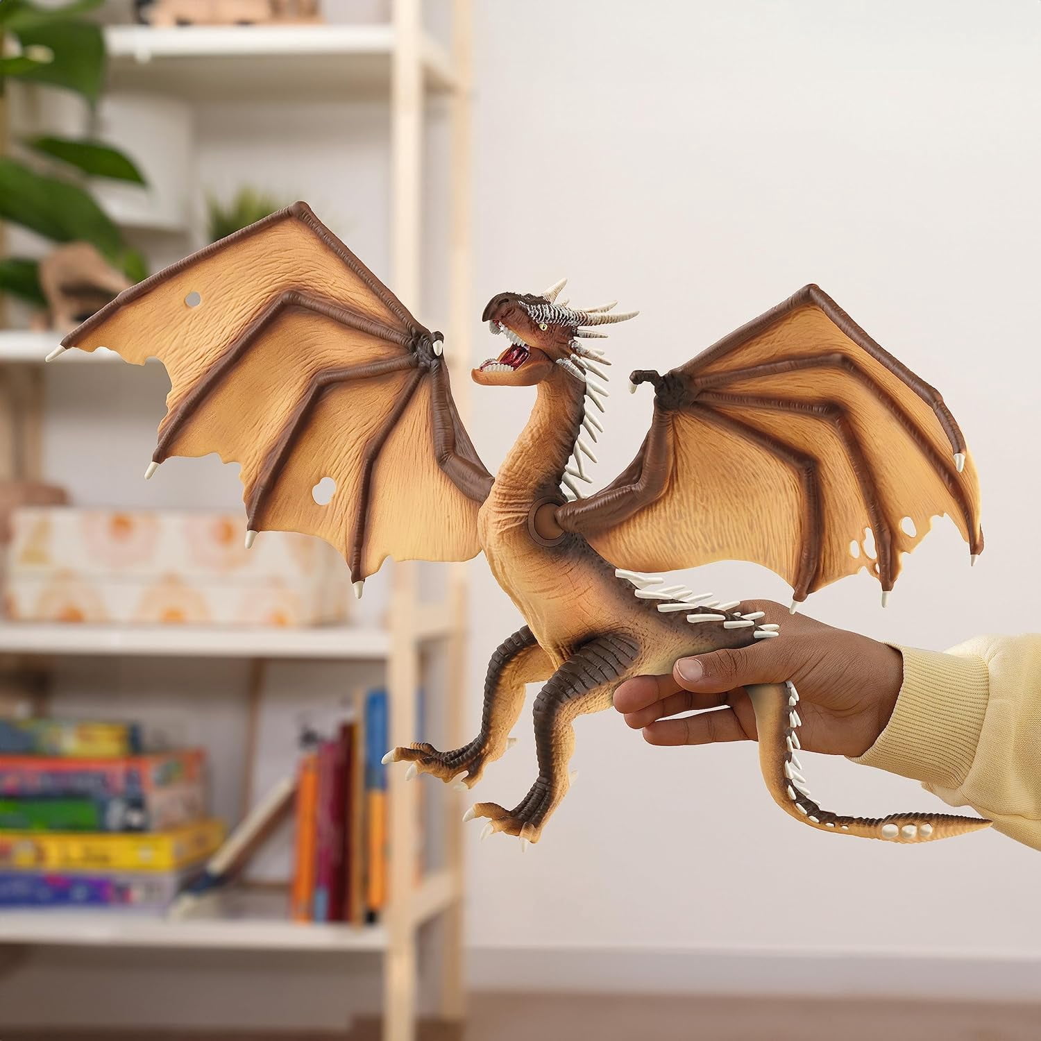 Schleich Harry Potter - 9" Hungarian Horntail Dragon Figurine - Wizarding World Collectible Figures for Kids and Adults Ages 6+ | 13989