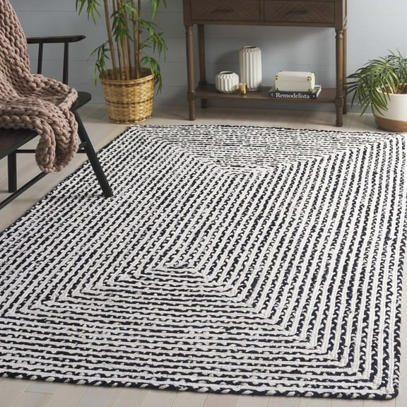 SAFAVIEH Braided Anabella Bordered Cotton Reversible Area Rug, Black/Ivory, 4' x 6'