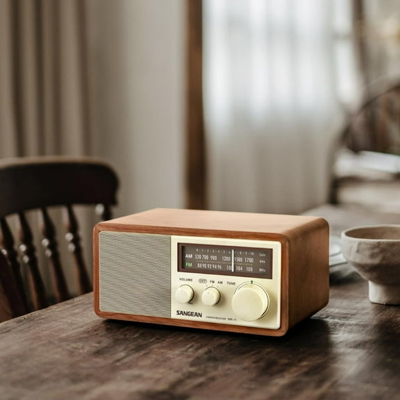 Sangean WR-11 Amfm Analog Wooden Cabinet Radio