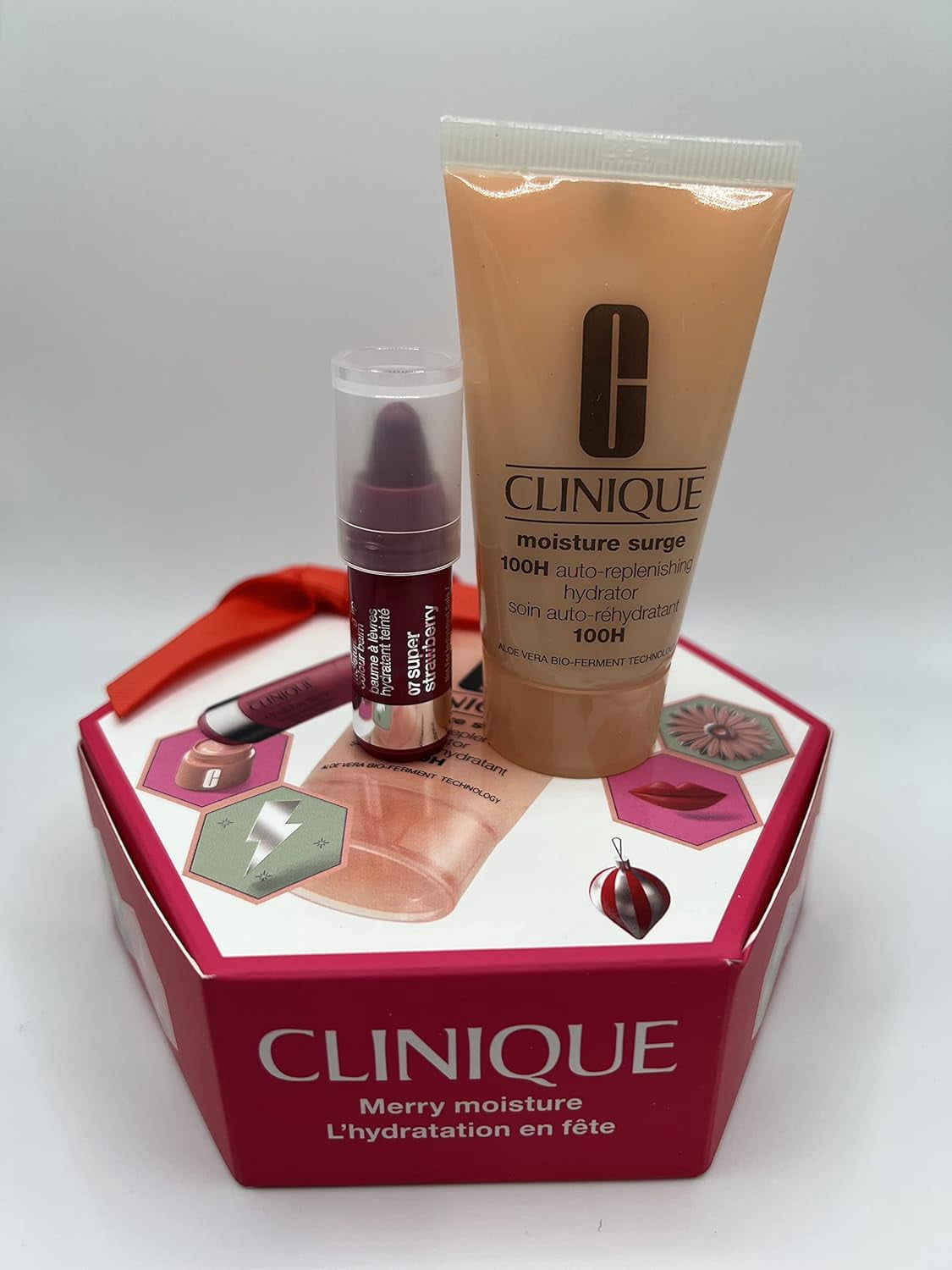 Clinique Gift Set 2022 - 2 pieces - Moisture Surge Hydrator  and  Chubby Stick Lip Colour Balm