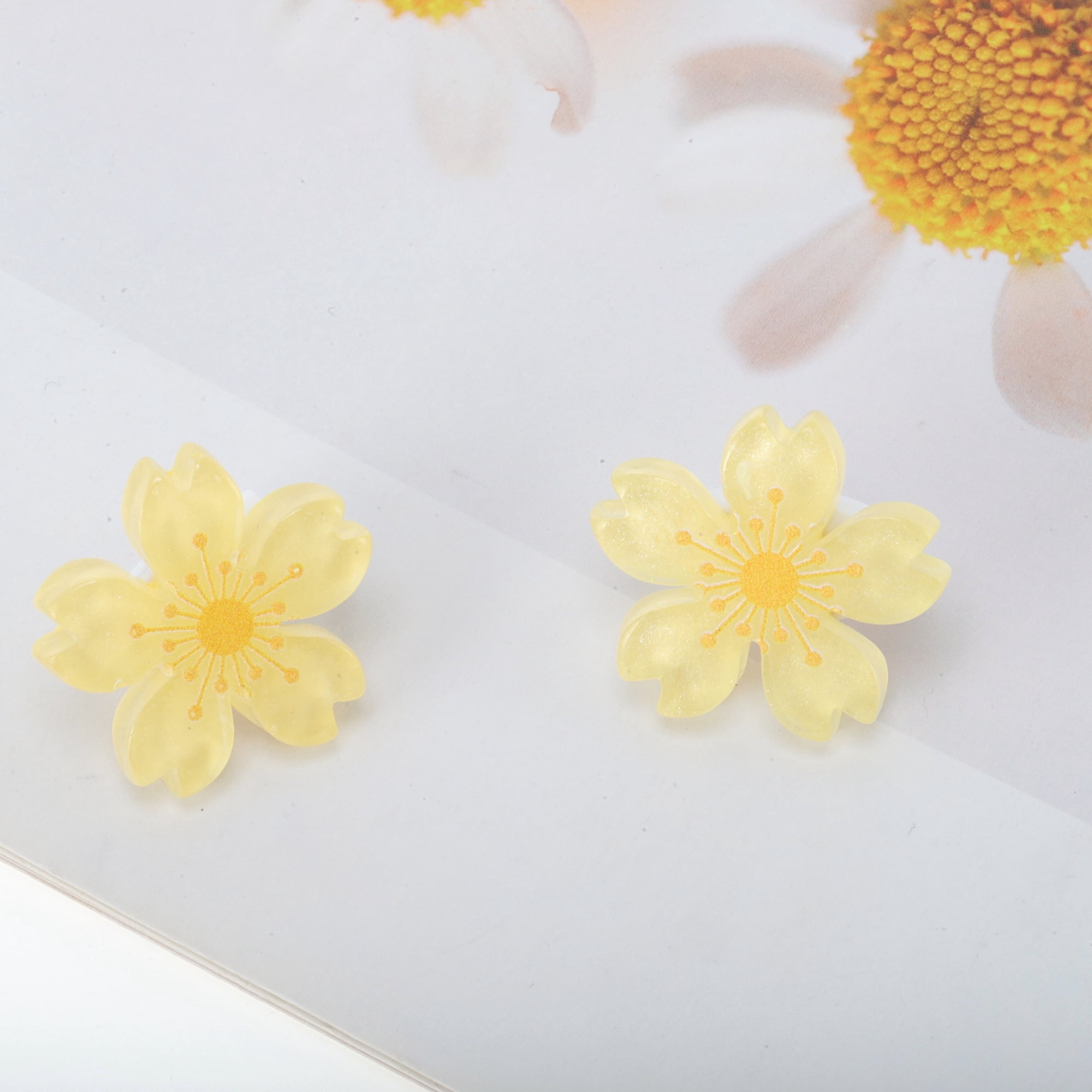 Unique Bargains Cute Flower Shoelace Charms for Personalizing 1 Pair Yellow