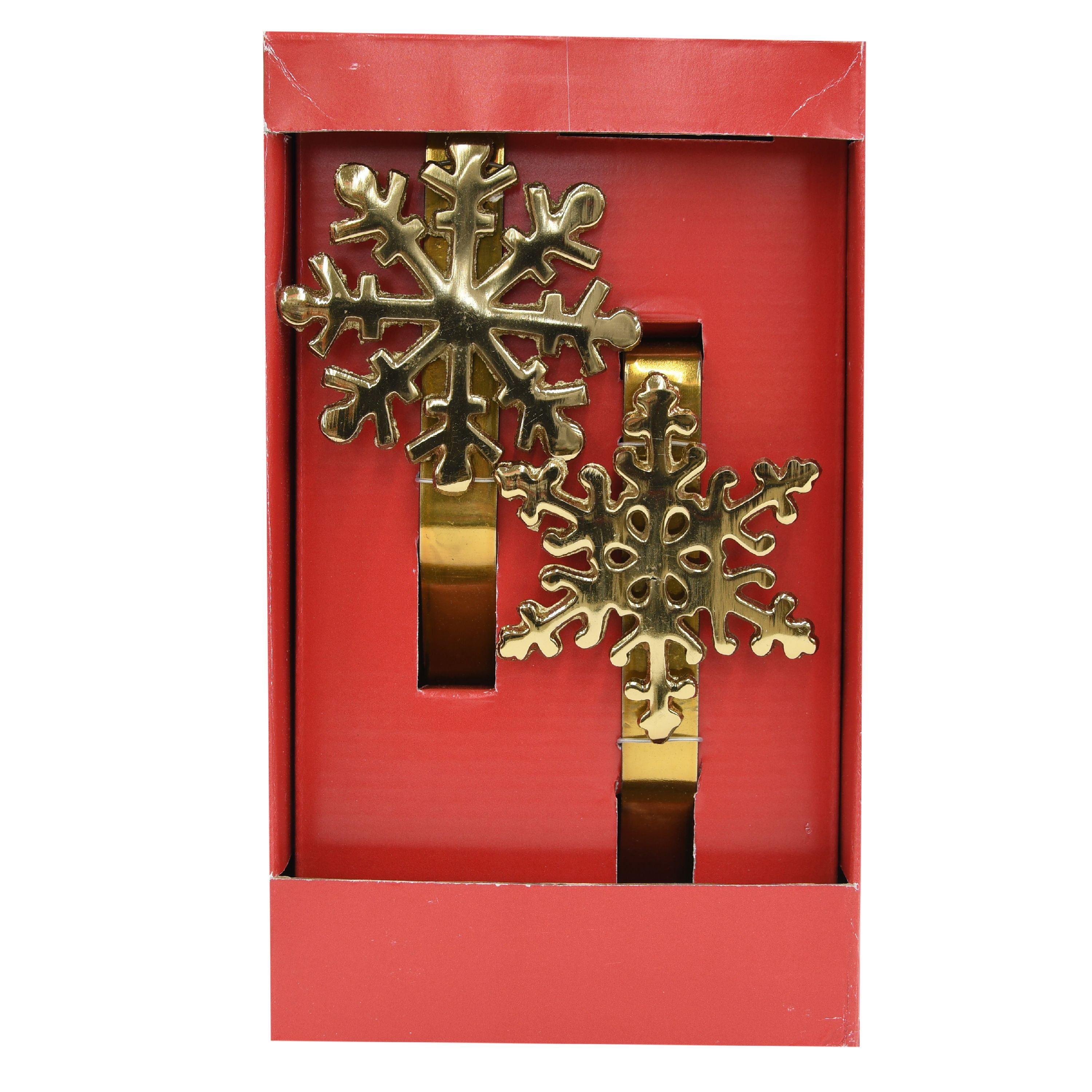 4 Christmas Stockings Lights Garland Holders Mantel Fireplace Embossed Snowflake 