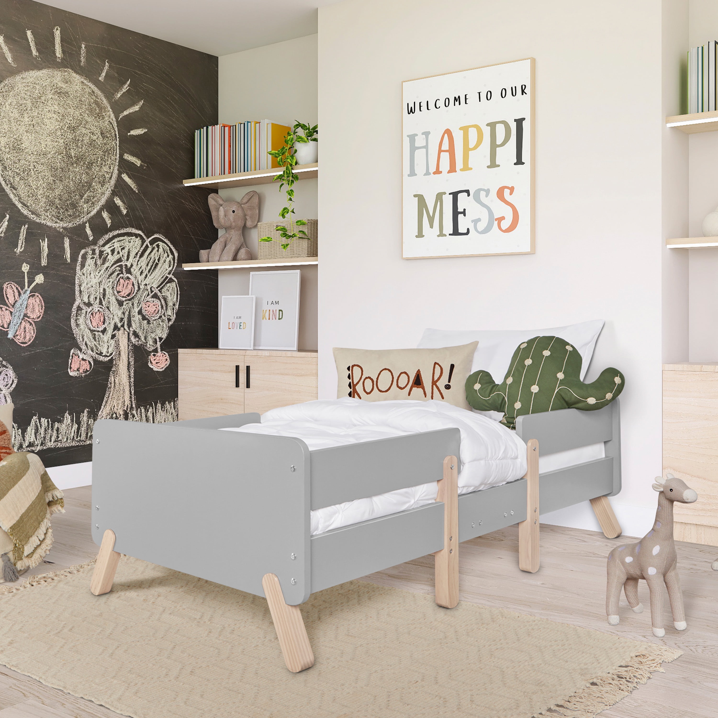 JPMA & Greenguard Gold Certified Dream on Me Osko Convertible Toddler Bed made with Sustainable New Zealand Pinewood, Gray