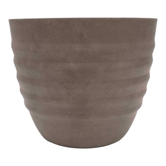 Maceta de Plástico Mainstays con Diámetro de 40.6 cm Diseño de Relieves Curvos Pintada de Gris