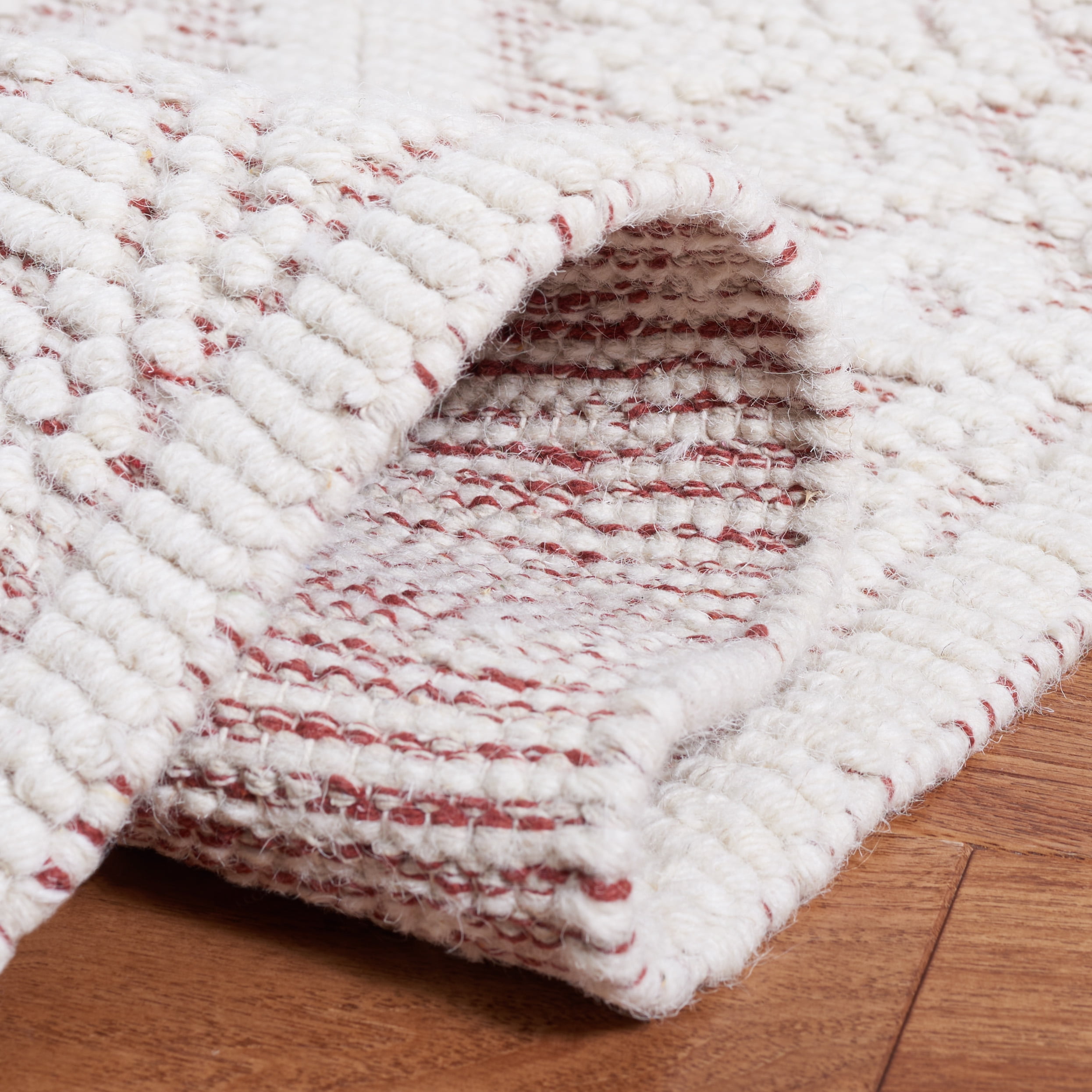 SAFAVIEH Vermont Trinity Floral Geometric Wool Area Rug, Ivory/Red, 4' x 6'