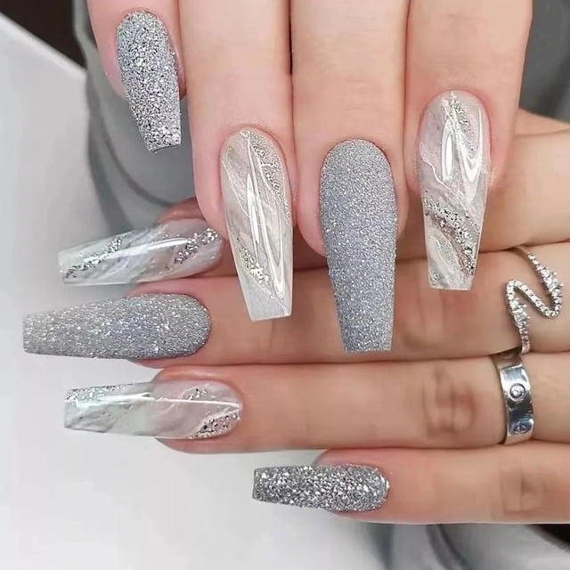 24 piezas de uñas postizas largas con purpurina en color gris brillante tipo ataúd