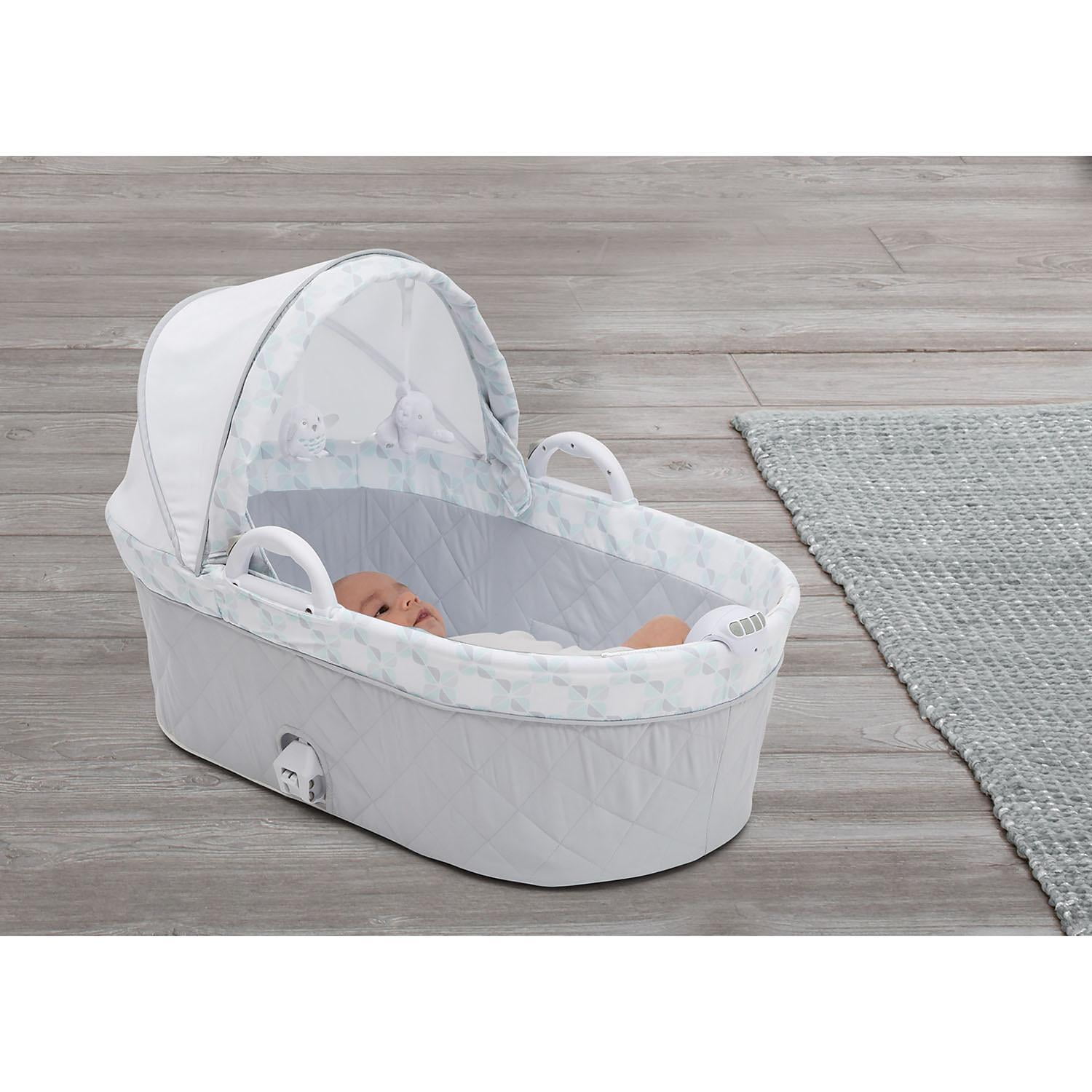 delta deluxe moses bassinet