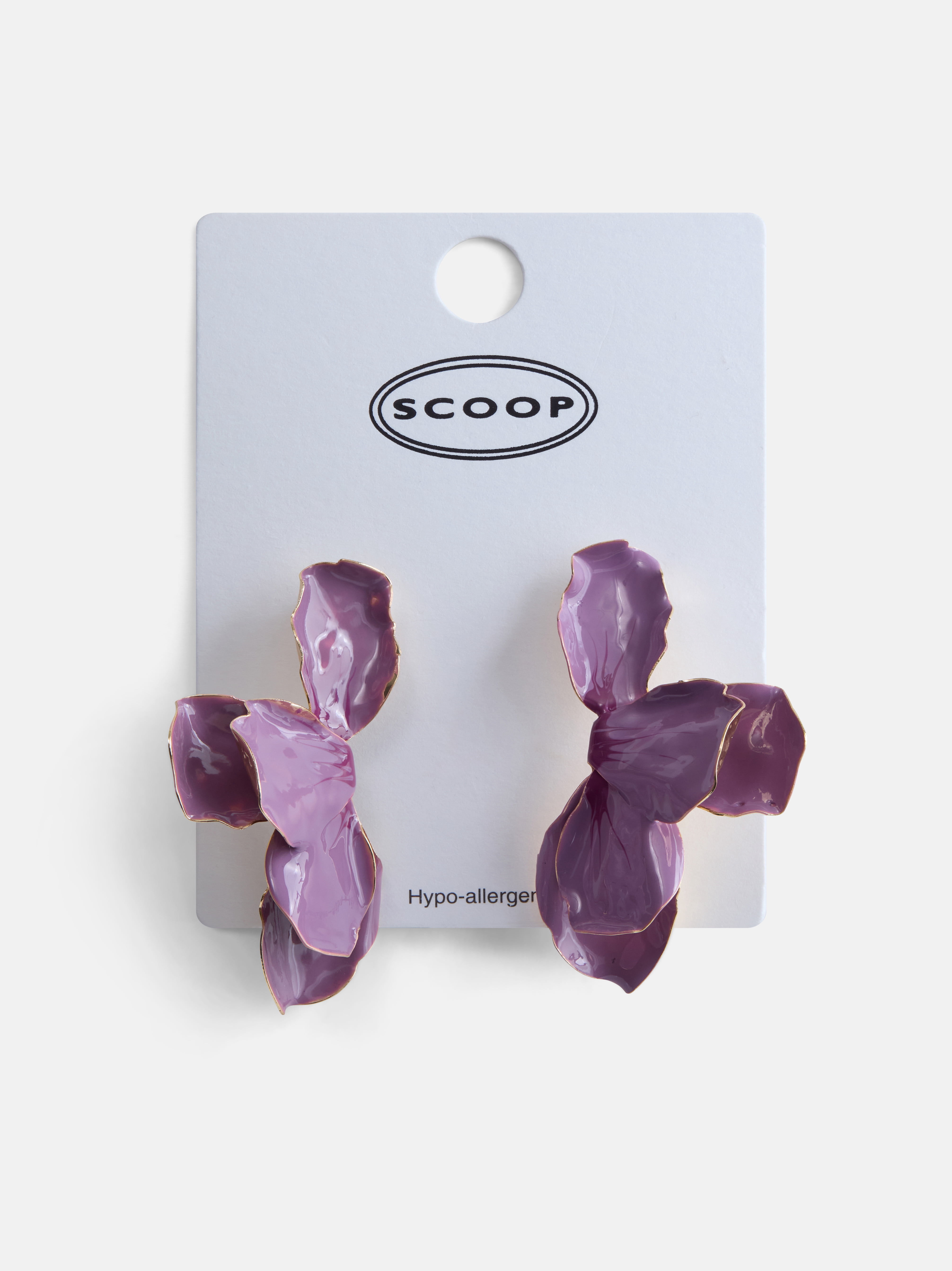 Scoop Women's Gold Tone Maude Petal Earrings, 1 Pair