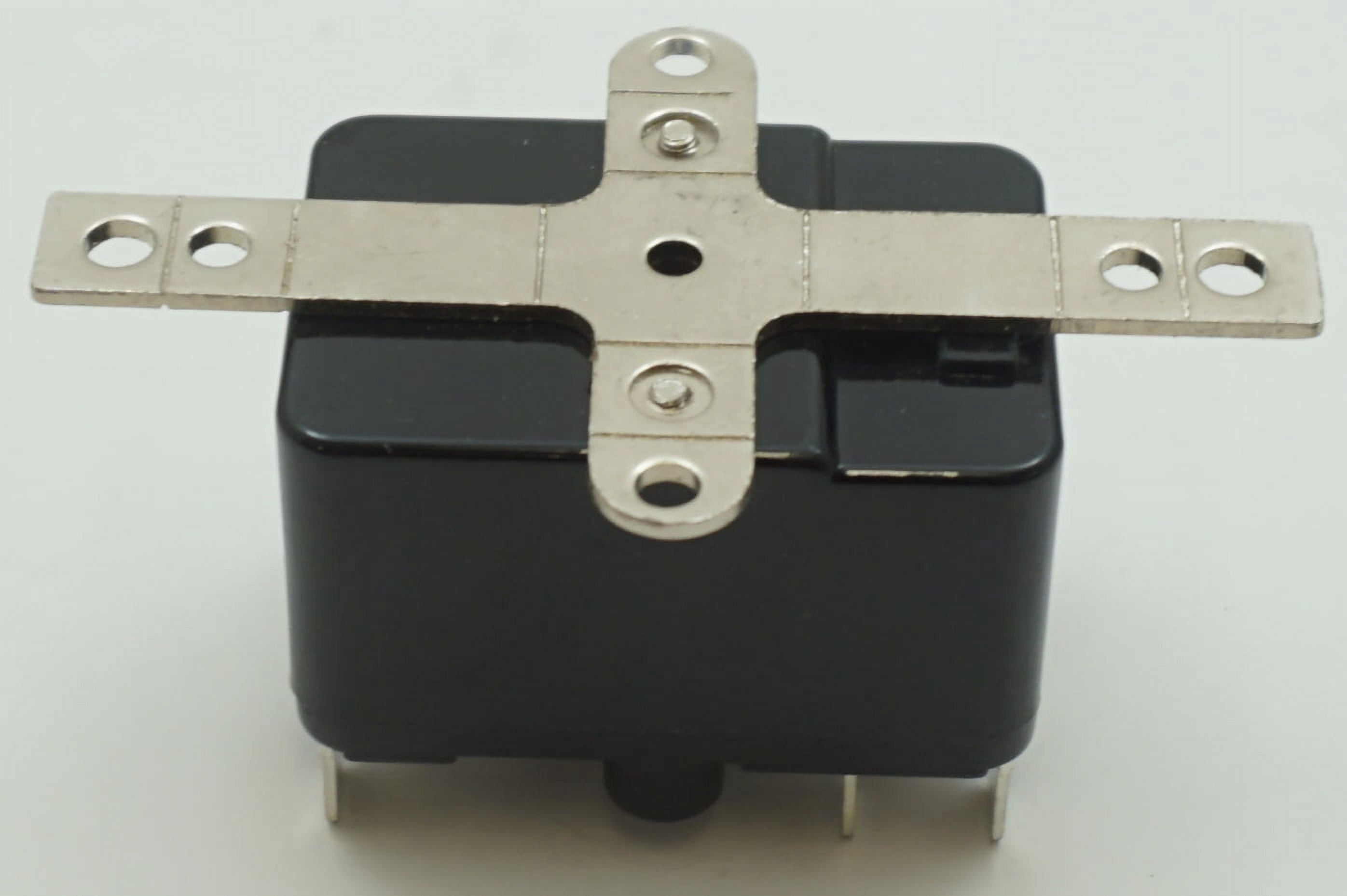 Packard SPDT Switching Fan Relay, 24 Coil Voltage, 18 Resistive Amps, PR370
