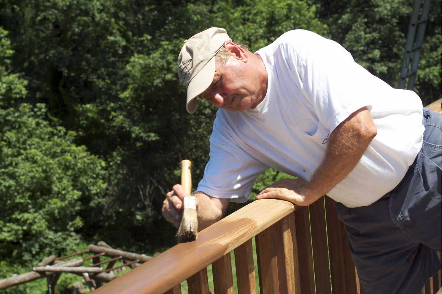 Wolman™ DuraStain® une Couche<br>Teinture Semi-Transparente Imperméabilisante