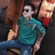 thumbnail image 4 of Camisetas para hombre, camisetas para hombre, camisetas de hip hop con alfabeto, ropa de calle trashy Y2k, top grunge gótico, anime, cuello en V, manga corta, 4 of 5