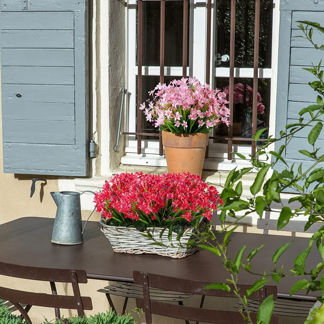 Sinhoon 10 Bundles Artificial Daffodils Flowers Faux Plastic Lotus Shrubs UV Resistant No Fade Faux Greenery For Bridal Bouquet Home Garden Hanging Planter Porch Patio Office Wedding Decoration(Red)